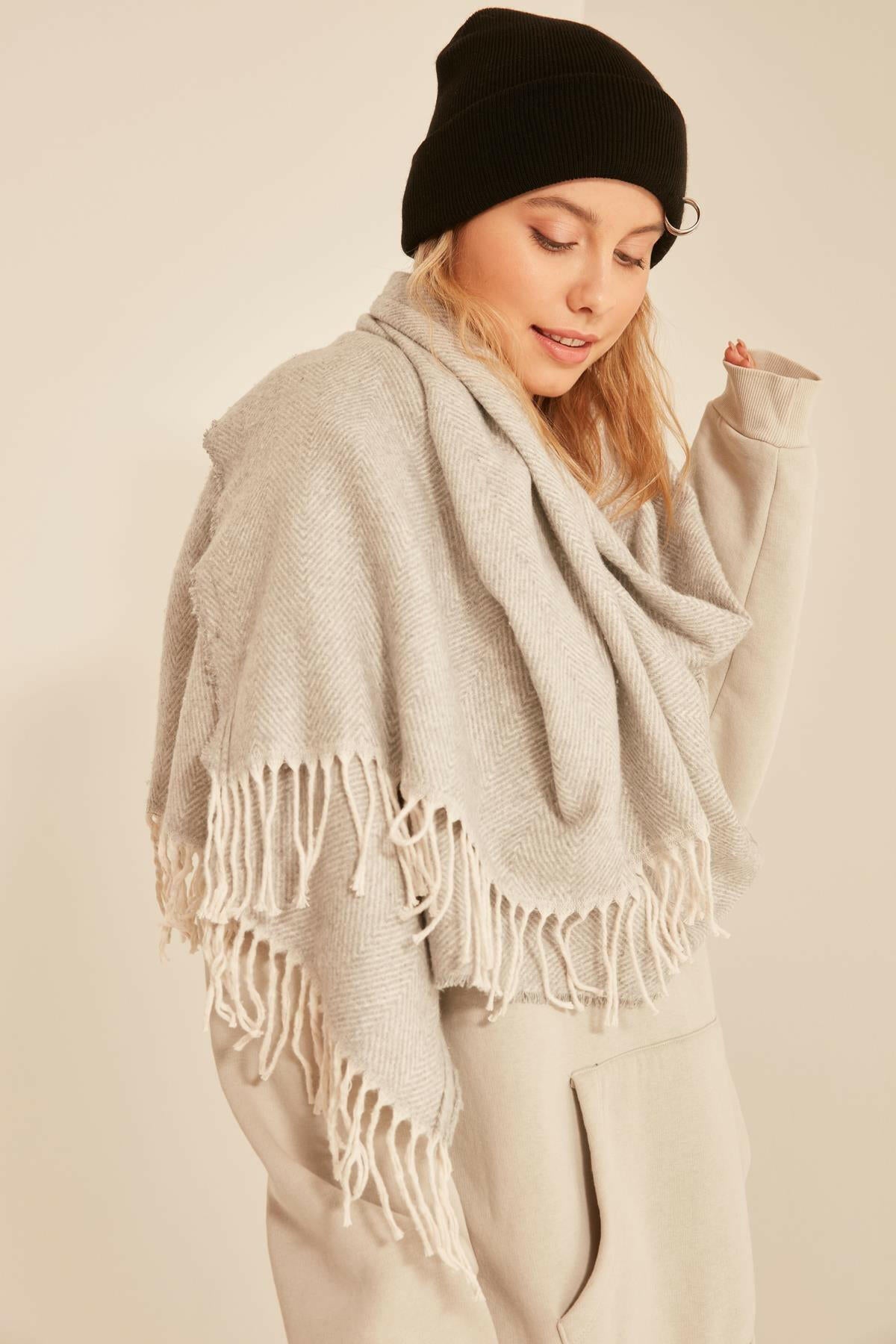 Luxurious Soft Textured Tassels Light Thick Shoulder Scarf Grey Color - Pinkpie