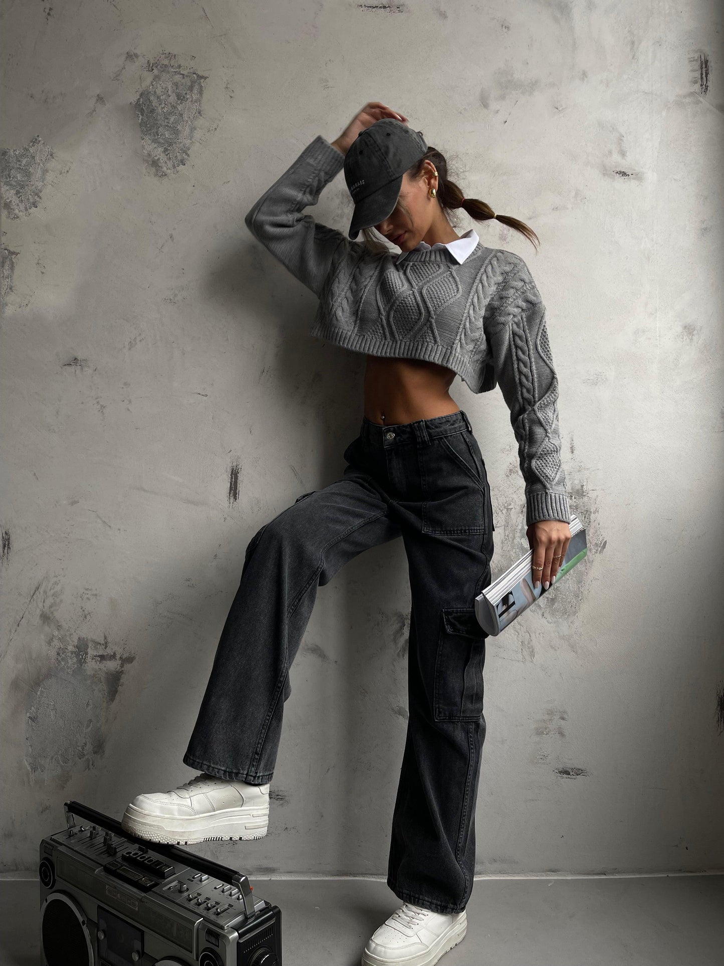 Black Color Trendiest Style Cargo Pocket Low Waist Jeans for Women's - Pinkpie