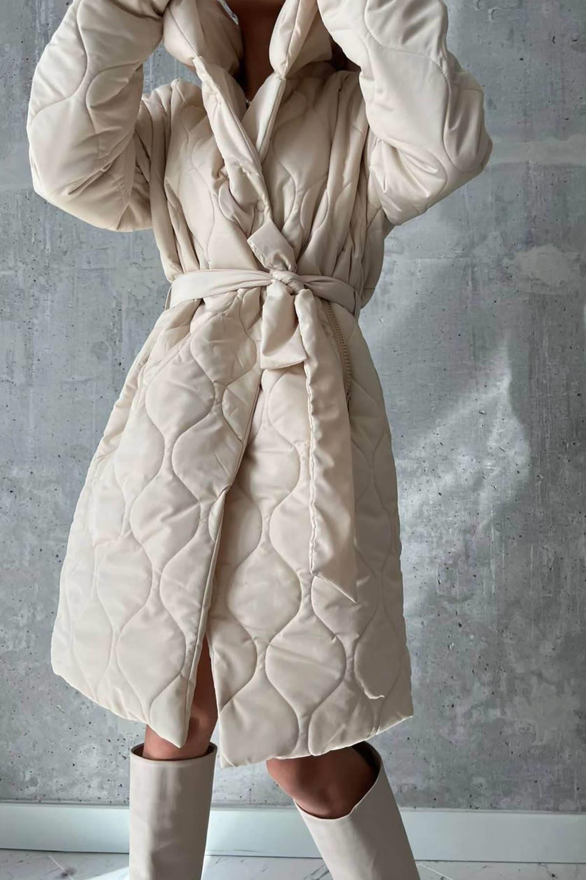 Cream Stylish Amelia Polo Collar Women Quilted Coat Suitable for Any Occasion in UK