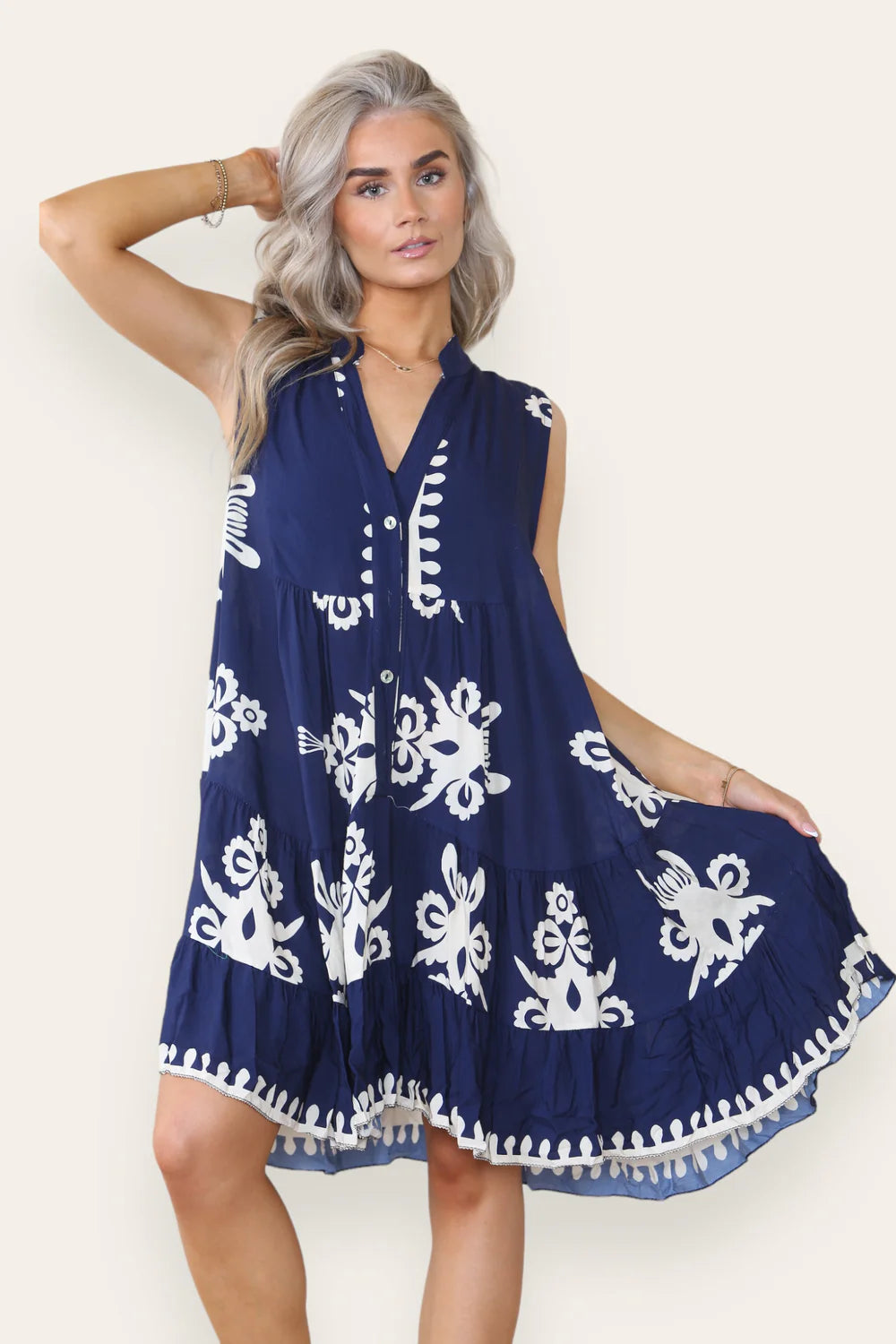 Umi Printed Sleeveless Smock Dress Women UK: Trendy Navy Blue Dress for Any Occasion