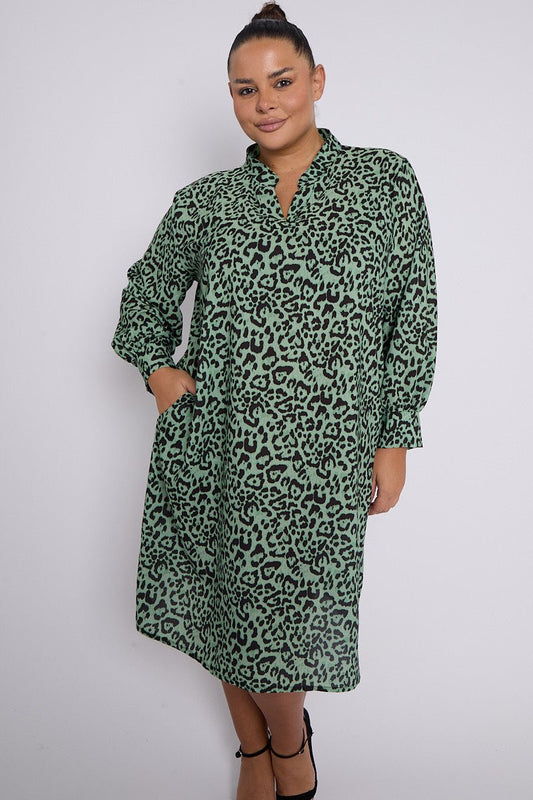 Eliana PLUS SIZE Green Animal Print Collar Style Dress With Pockets - Pinkpie