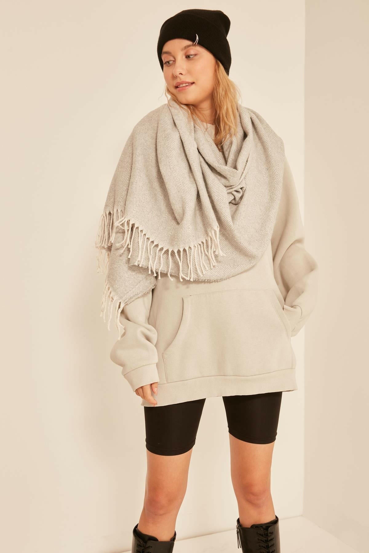 Soft Textured Tassels Light Thick Shoulder Scarf - Pinkpie